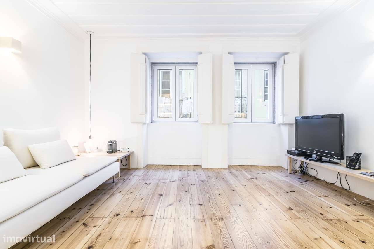 T2 Renovado no Bairro Alto - Grande imagem: 3/14