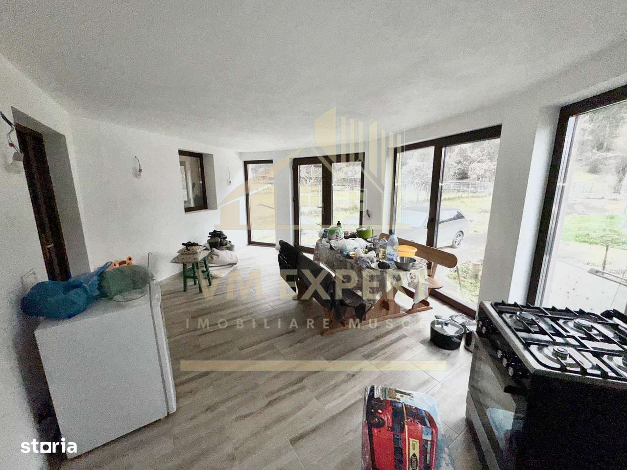 CASĂ 5 CAMERE 252 MP TEREN 1362 MP DRAGOSLAVELE ARGEȘ-12