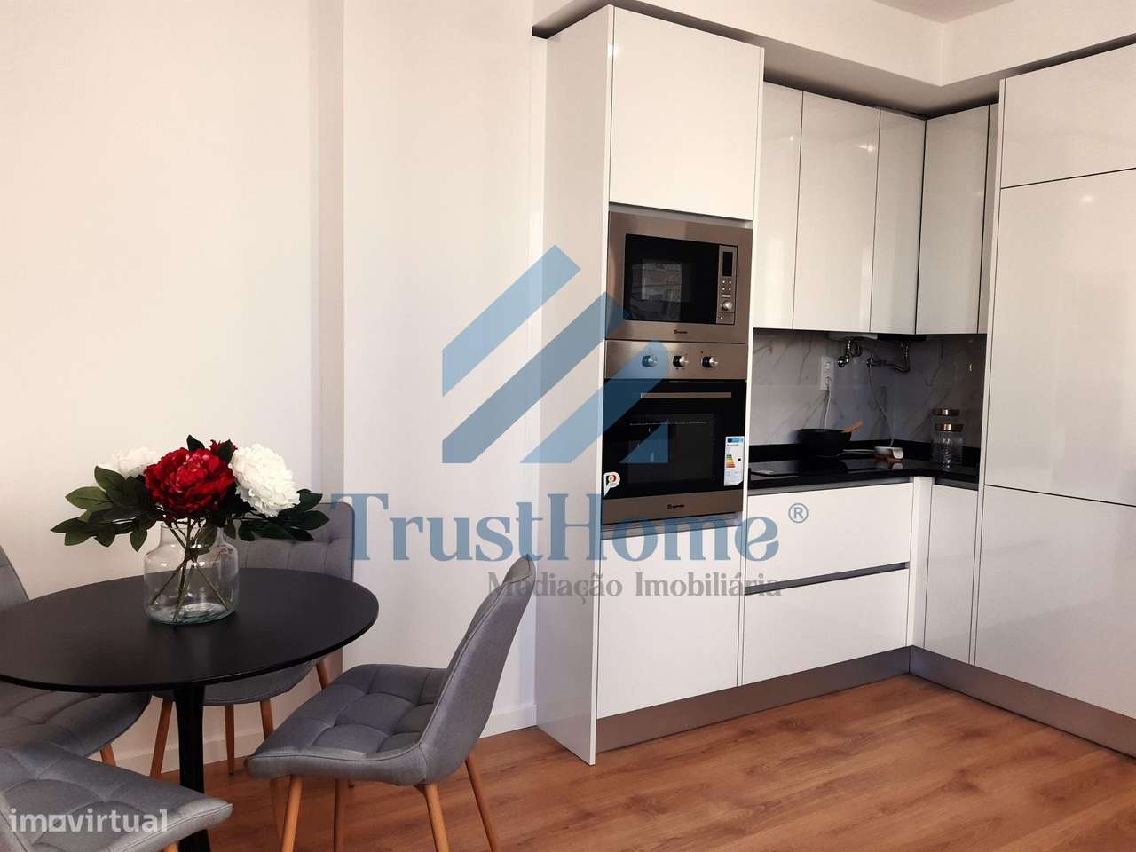 T3 remodelado c/suite Benfica Lisboa - Grande imagem: 3/27