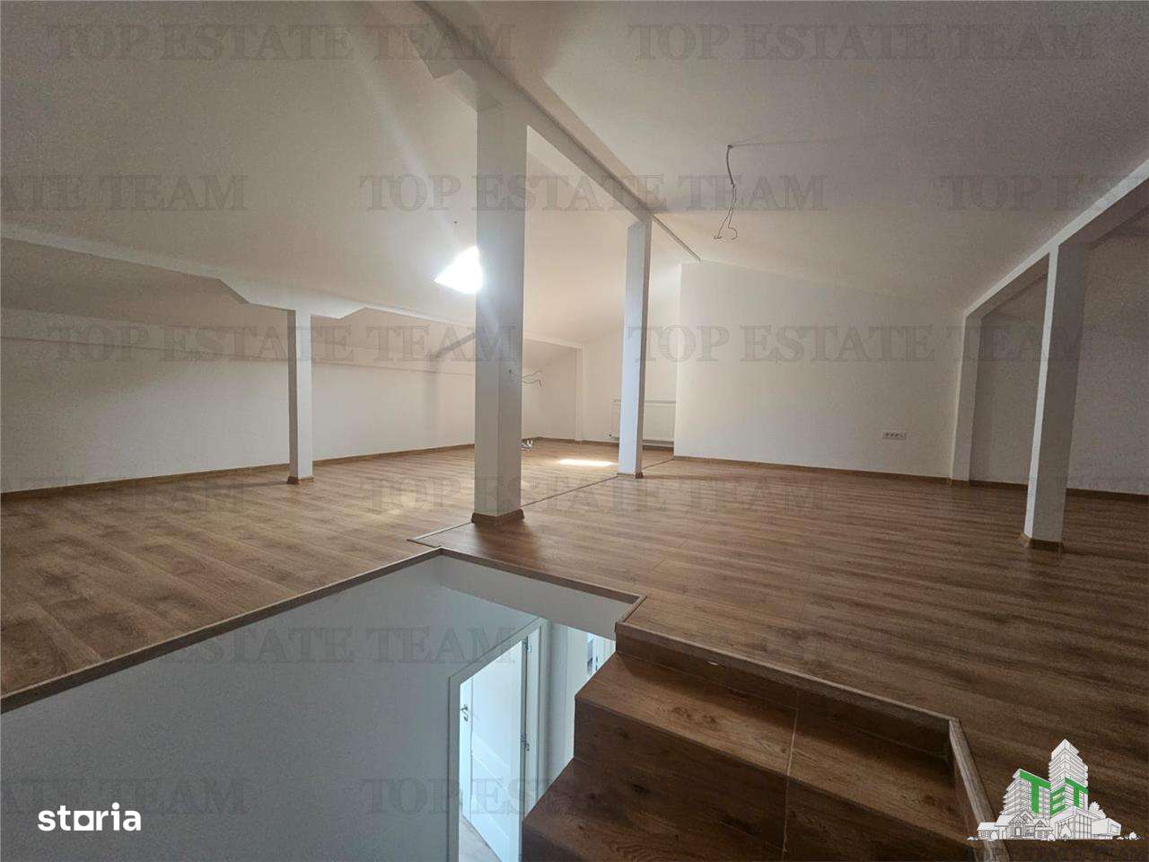 Vila cuplata 4 camere+mansarda in Rosu - Imagine principală: 5/10