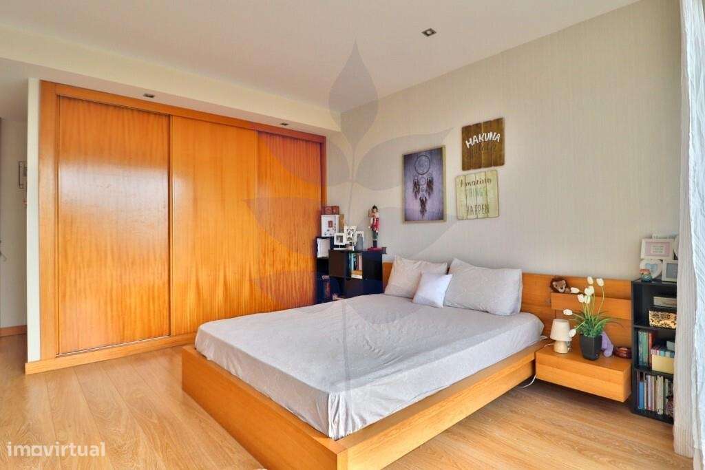 Moradia T4+Escritório na Areosa, junto à praia-16