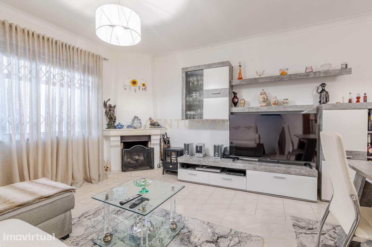 Apartamento T2 de excelentes áreas a 6 minutos da estação de metro do - Grande imagem: 5/21