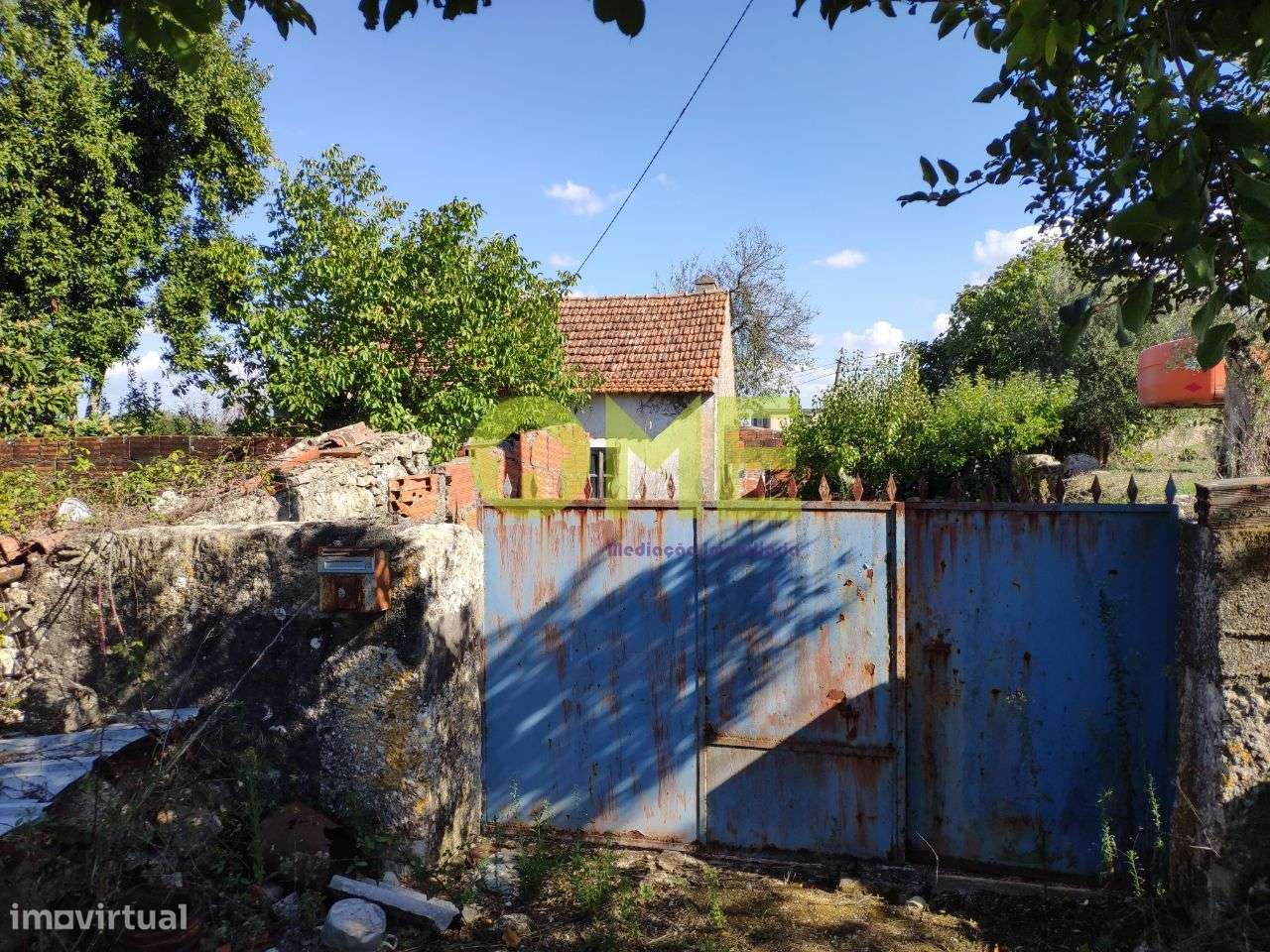 Moradia para restauro a 6 minutos de Fátima - Grande imagem: 3/15