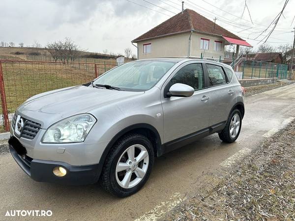 Nissan Qashqai 2.0 dCi DPF tekna - 2