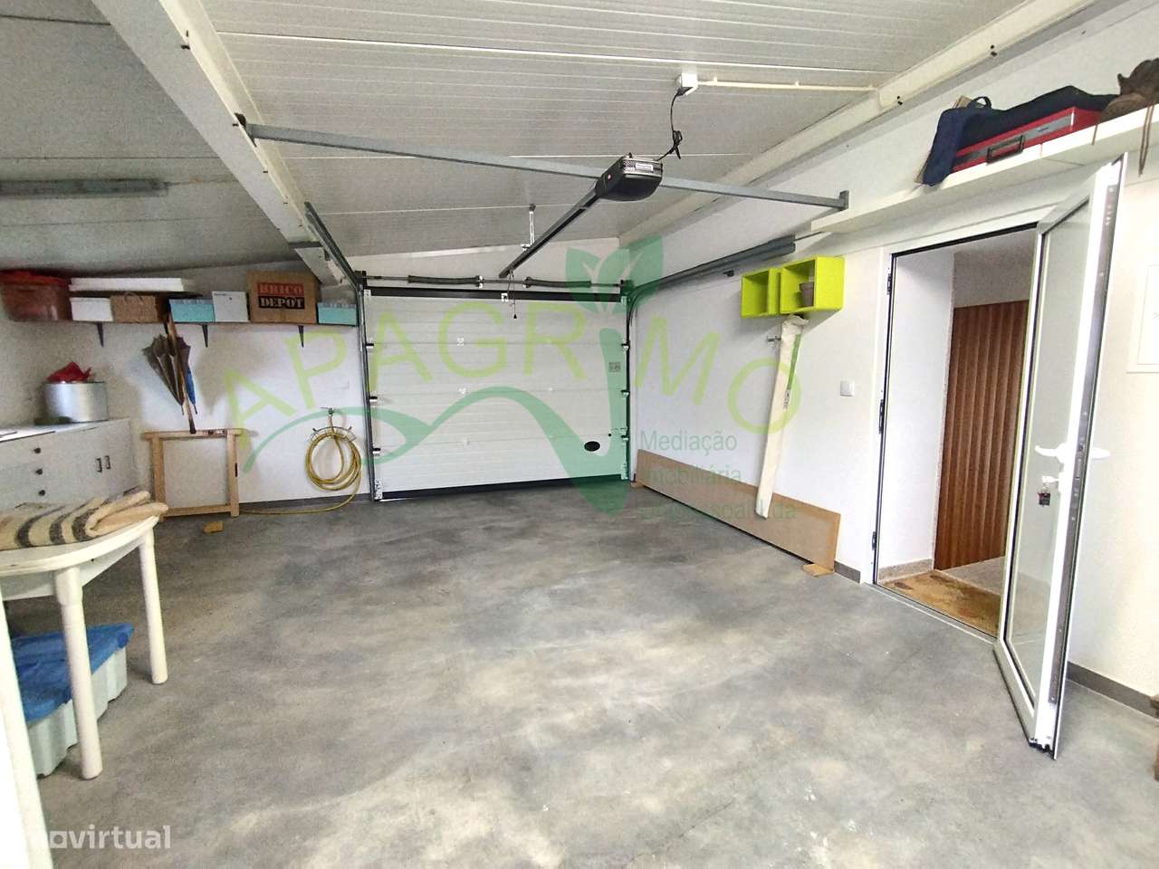 Moradia T2 com garagem e terraço em Penedono-16