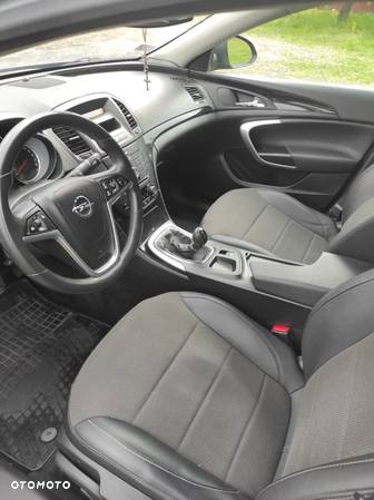 Opel Insignia 2.0 CDTI - 25