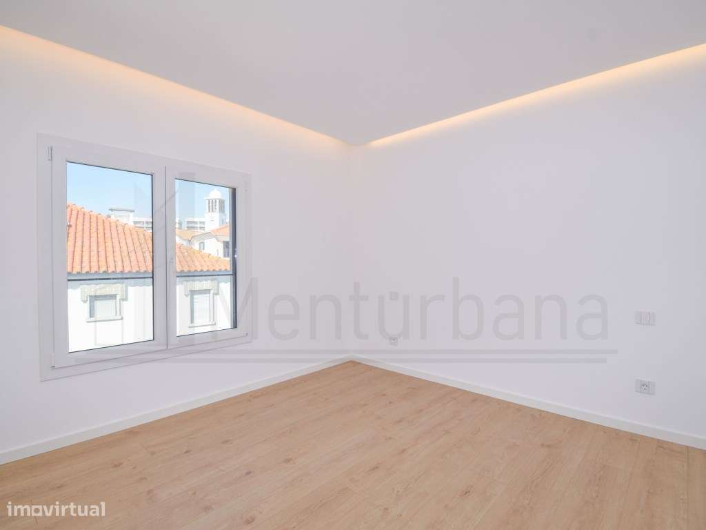 FABULOSA PENTHOUSE JUNTO À PRAIA DA PAREDE - CASCAIS-33