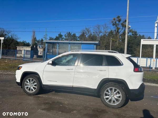 Jeep Cherokee - 13