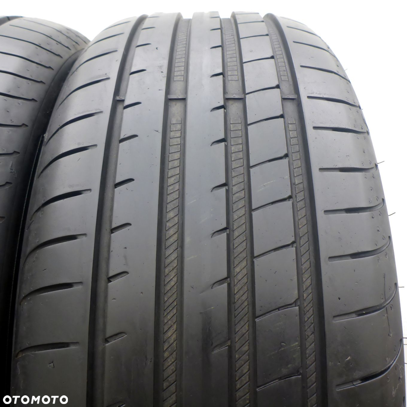 2 x GOODYEAR 225/45 R19 96W XL Eagle F1 Asymmetric 3 RSC Lato 6-6.5mm - 3