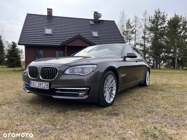 BMW Seria 7 740d xDrive - 4