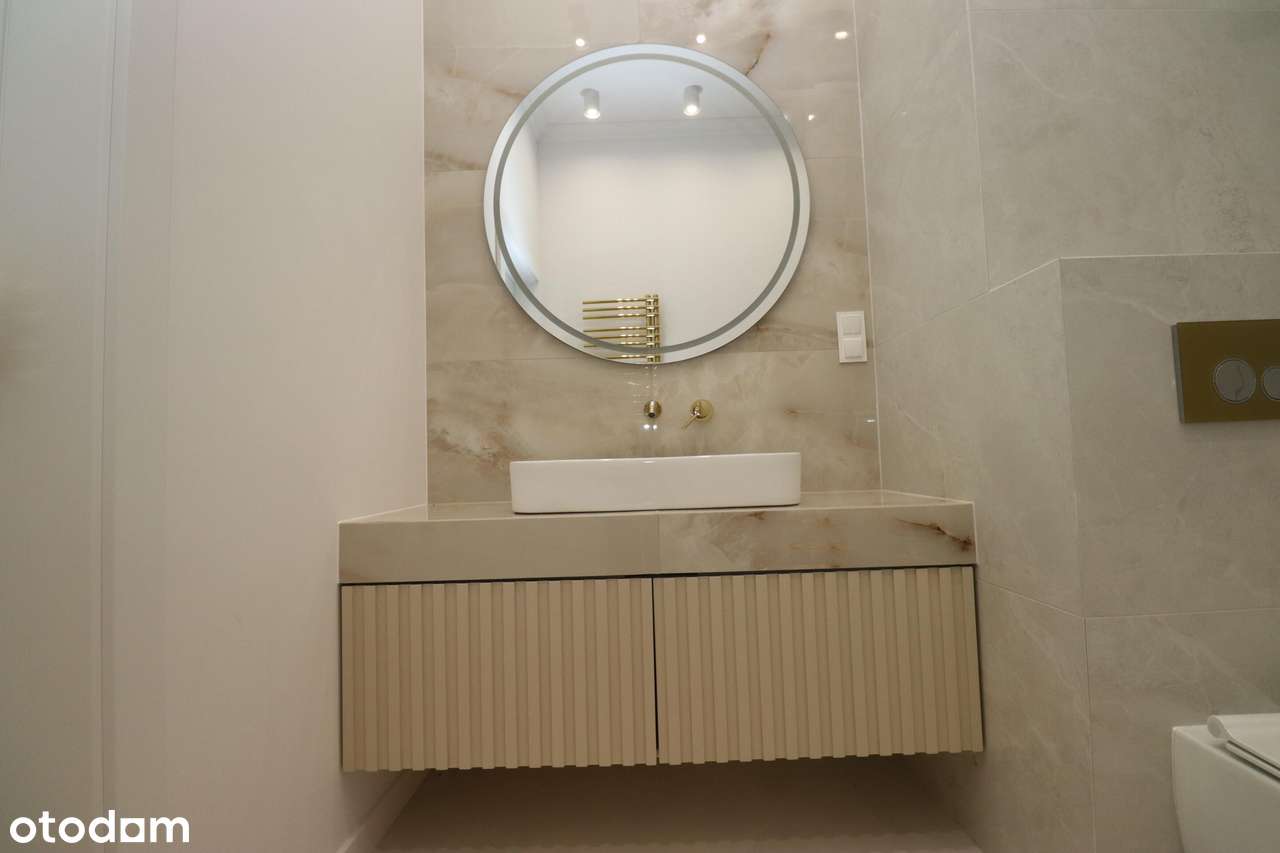 Atrakcyjny, wykończony apartament dla wymagających-12