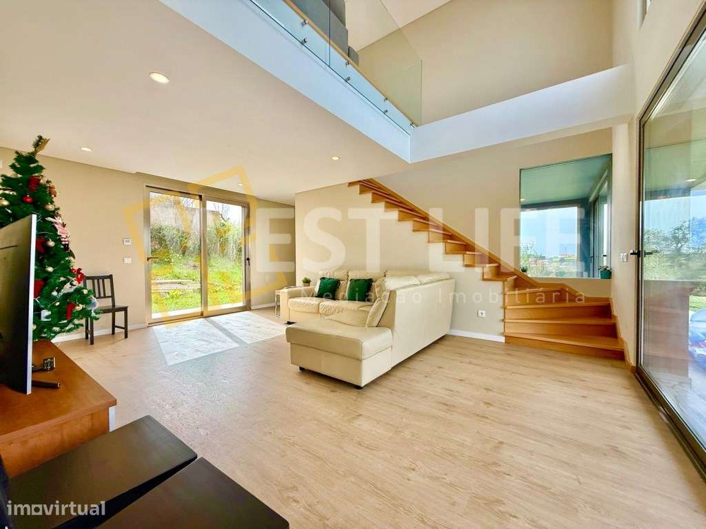 Moradia Independente T4 com piscina de água salgada e Spa privativo... - Grande imagem: 4/42