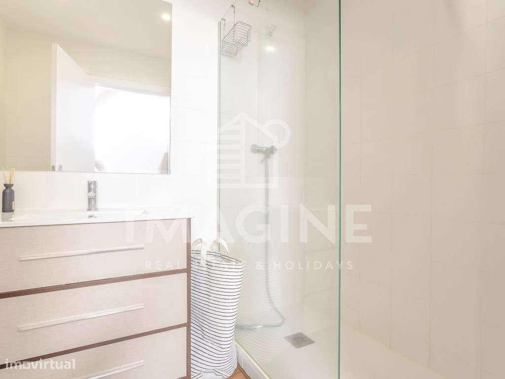 Prédio à Venda Localização Premium - Praça de Bocage-21