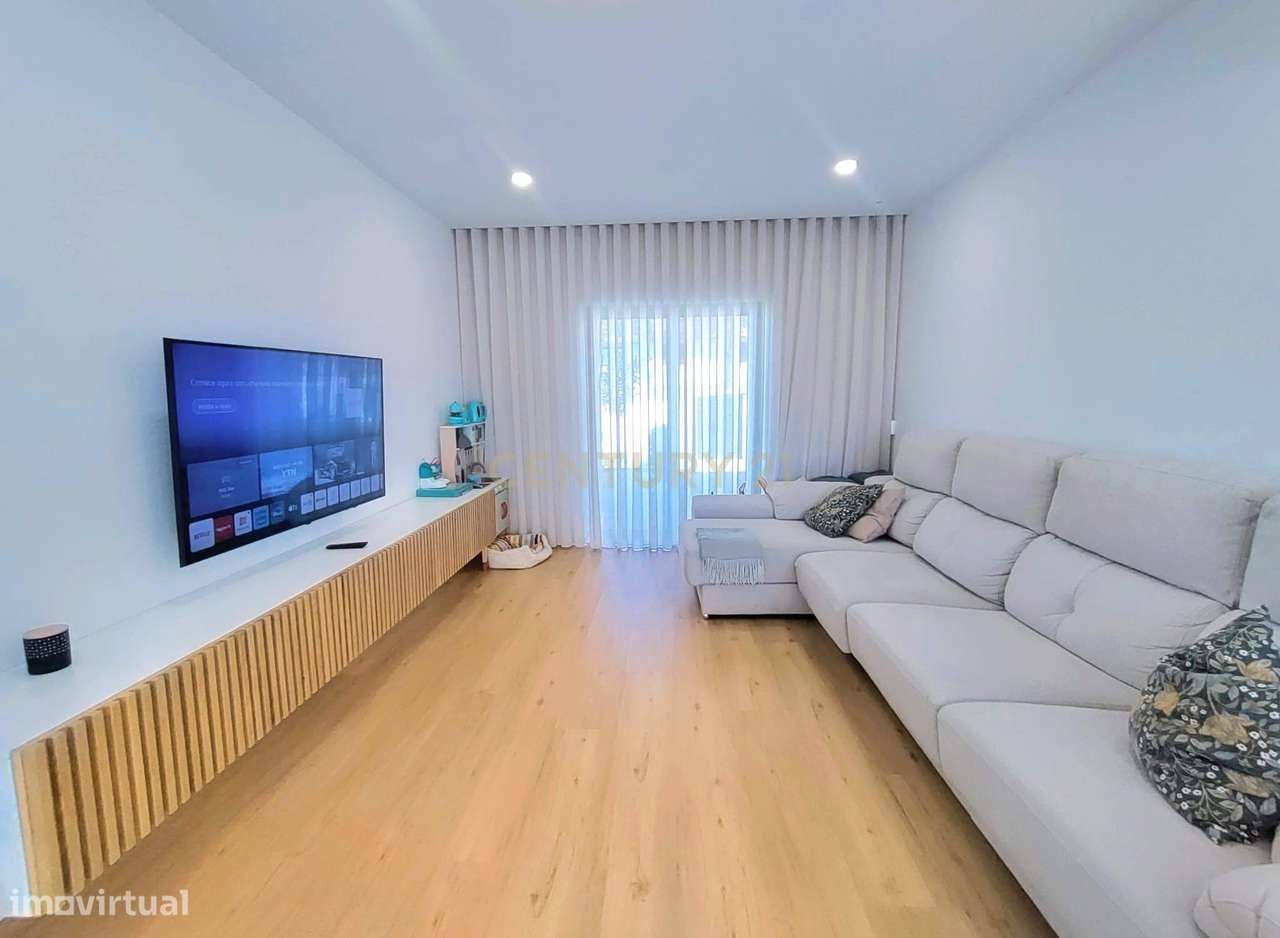 Moradia T3 em Primeira Linha de Mar em Cepães, Esposende-10