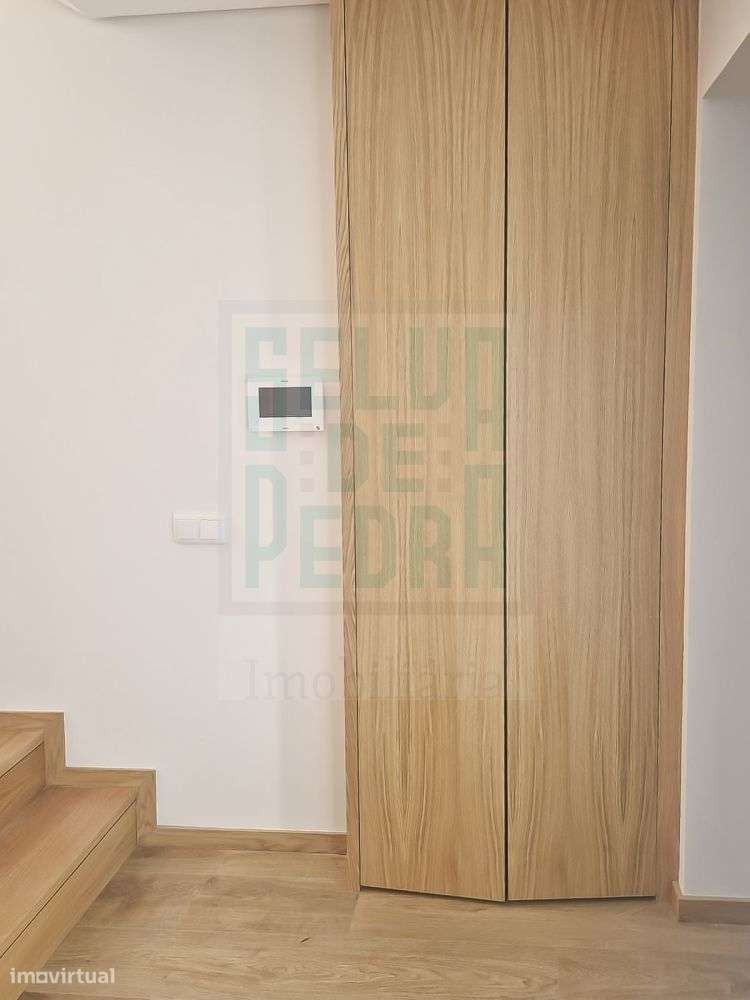 Moradia de 3 frentes V4 Famalicão-31