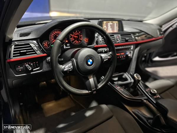 BMW 318 d Line Sport - 46