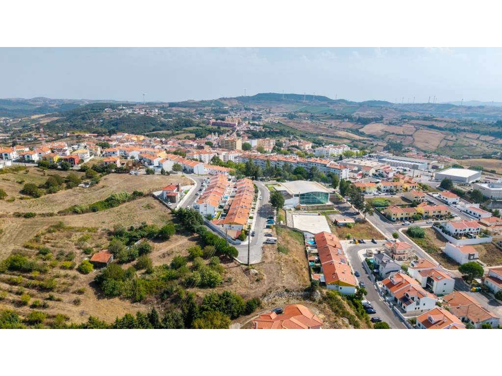 Moradia T3+1 para venda, Sobral de Monte Agraço.-37