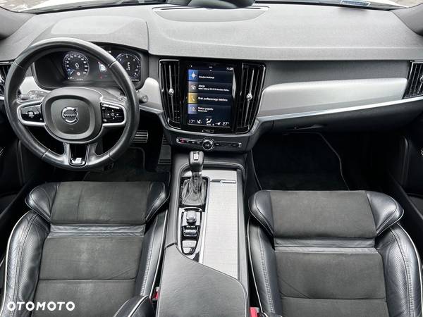 Volvo V90 D4 R-Design - 4