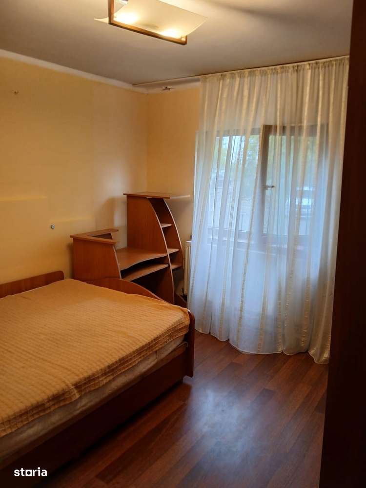 Apartament 4 camere zona Sărari - Imagine principală: 5/14