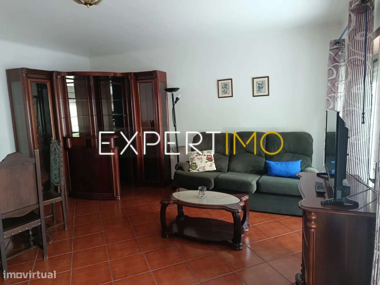 Apartamento T2 R/C mobilado, com varanda e arrecadação-19