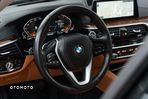BMW Seria 5 530i Luxury Line sport - 25