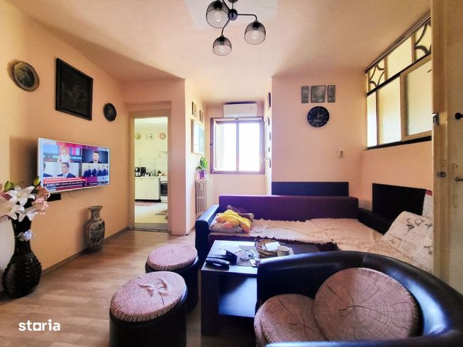 Casa 8 Camere, 3 Apartamente, Singur in curte-16