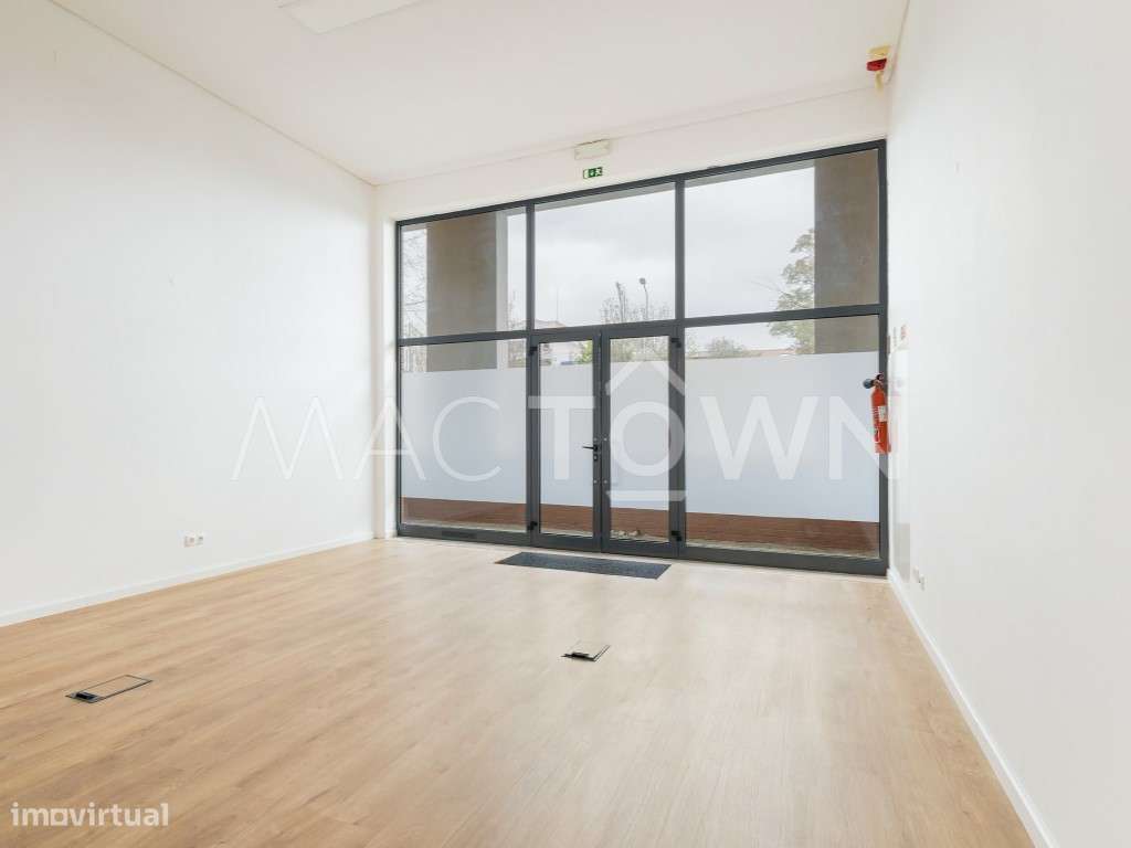 Loja versátil em Marvila - Grande imagem: 5/25