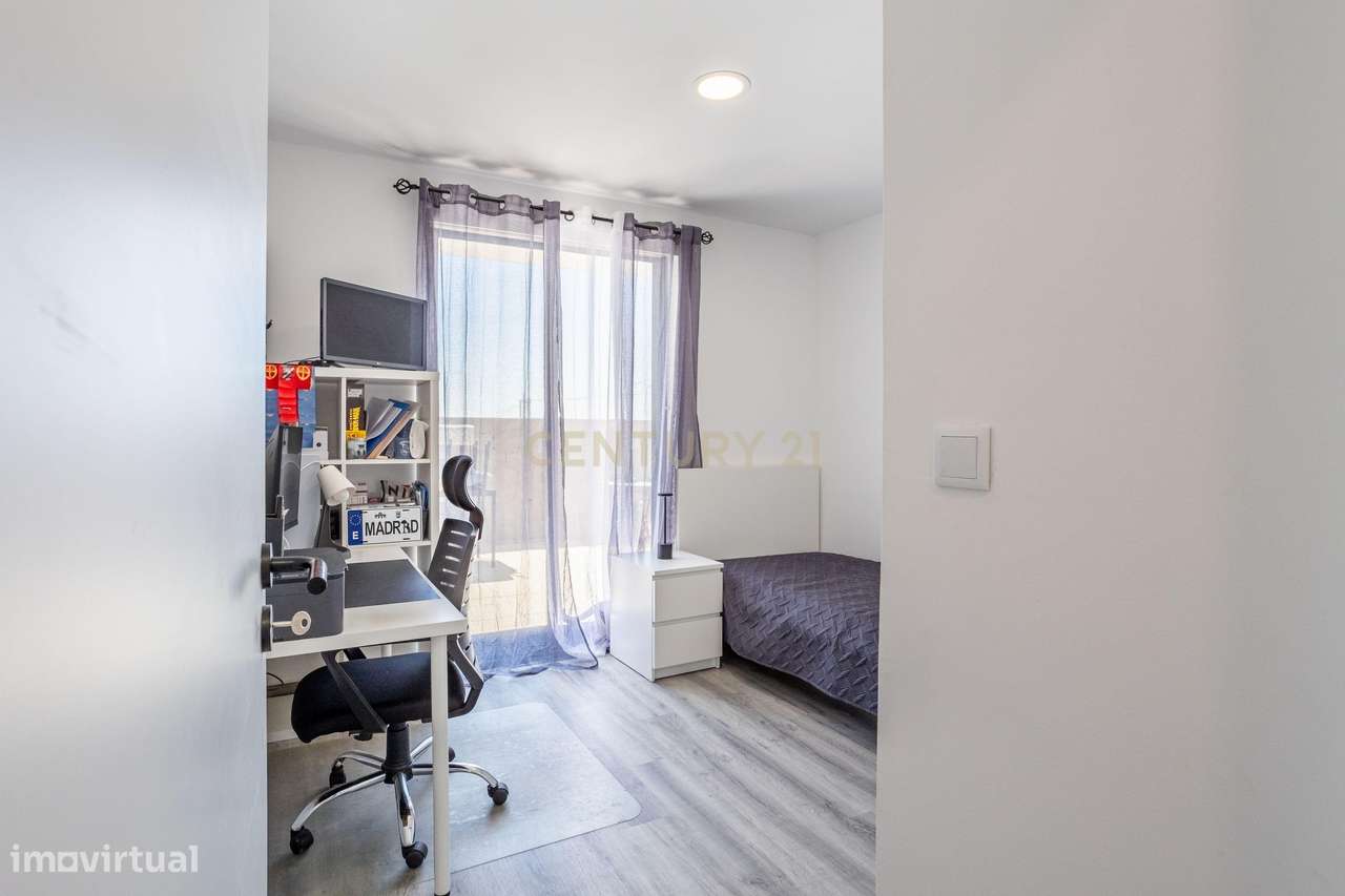 Moradia T3 + 1 com uma vista espetacular em Fonte Santa-21