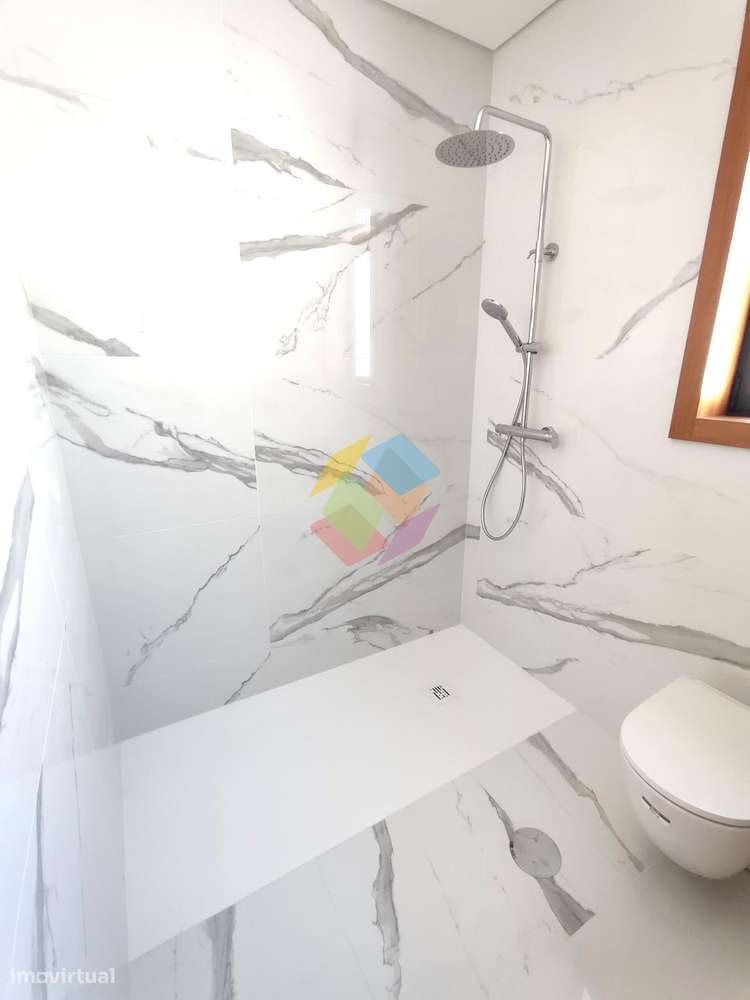 Magnífica Moradia T3 +1 em Stª. Maria da Feira-41