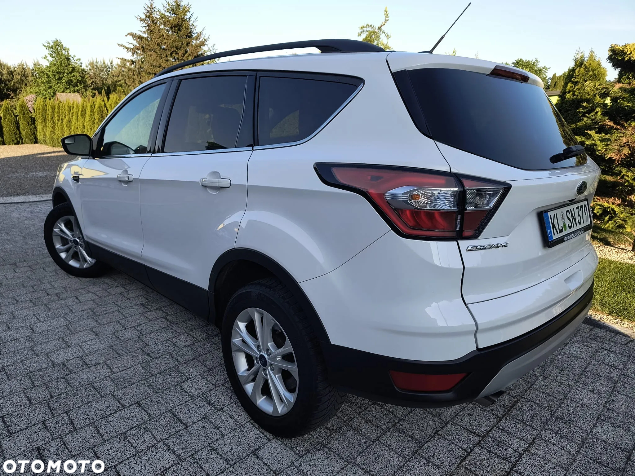 Ford Escape 2.0 EcoBoost AWD Titanium - 3