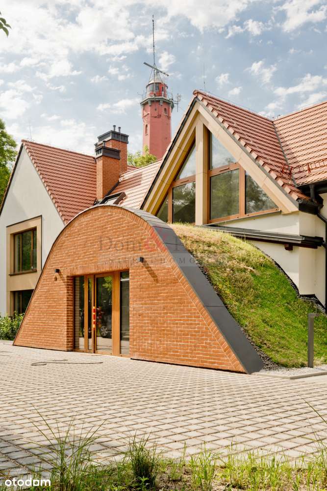 Latarnia za oknem, ogród pod domem, plaża - Hel-2