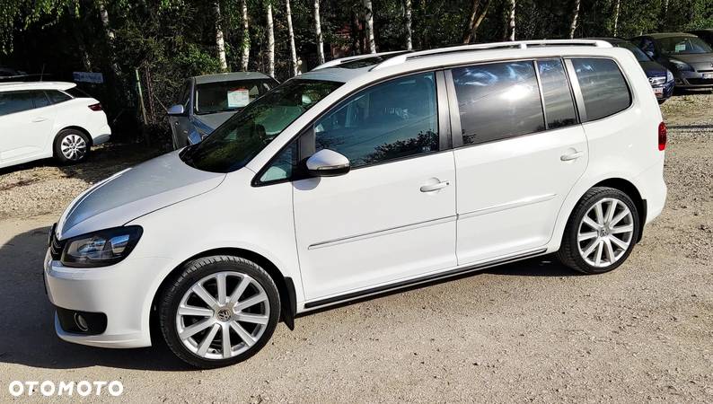 Volkswagen Touran 2.0 TDI DPF Highline DSG - 12