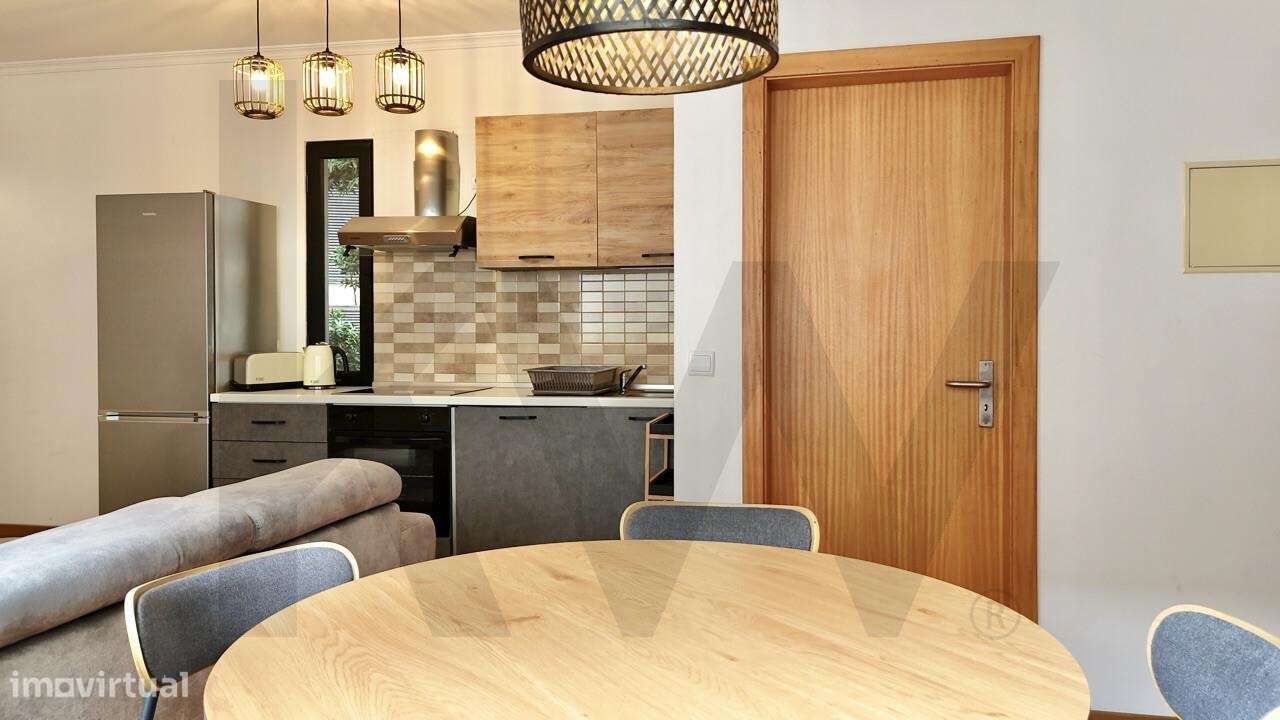 Escritório T2 à venda na Rua Mary Jane Wilson | Sé, Funchal - Grande imagem: 5/24