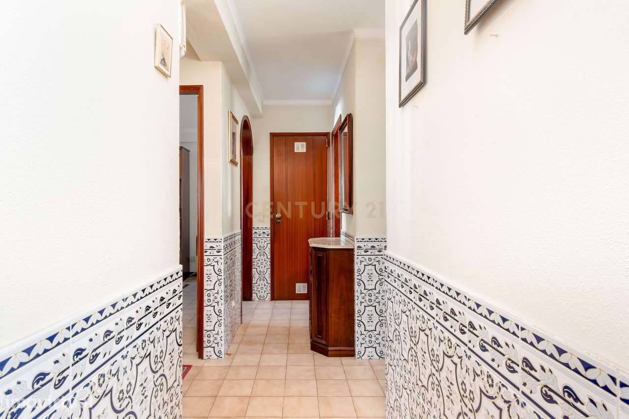 T2 em Caselas – Oportunidade para Criar a Casa dos Seus Sonhos-5
