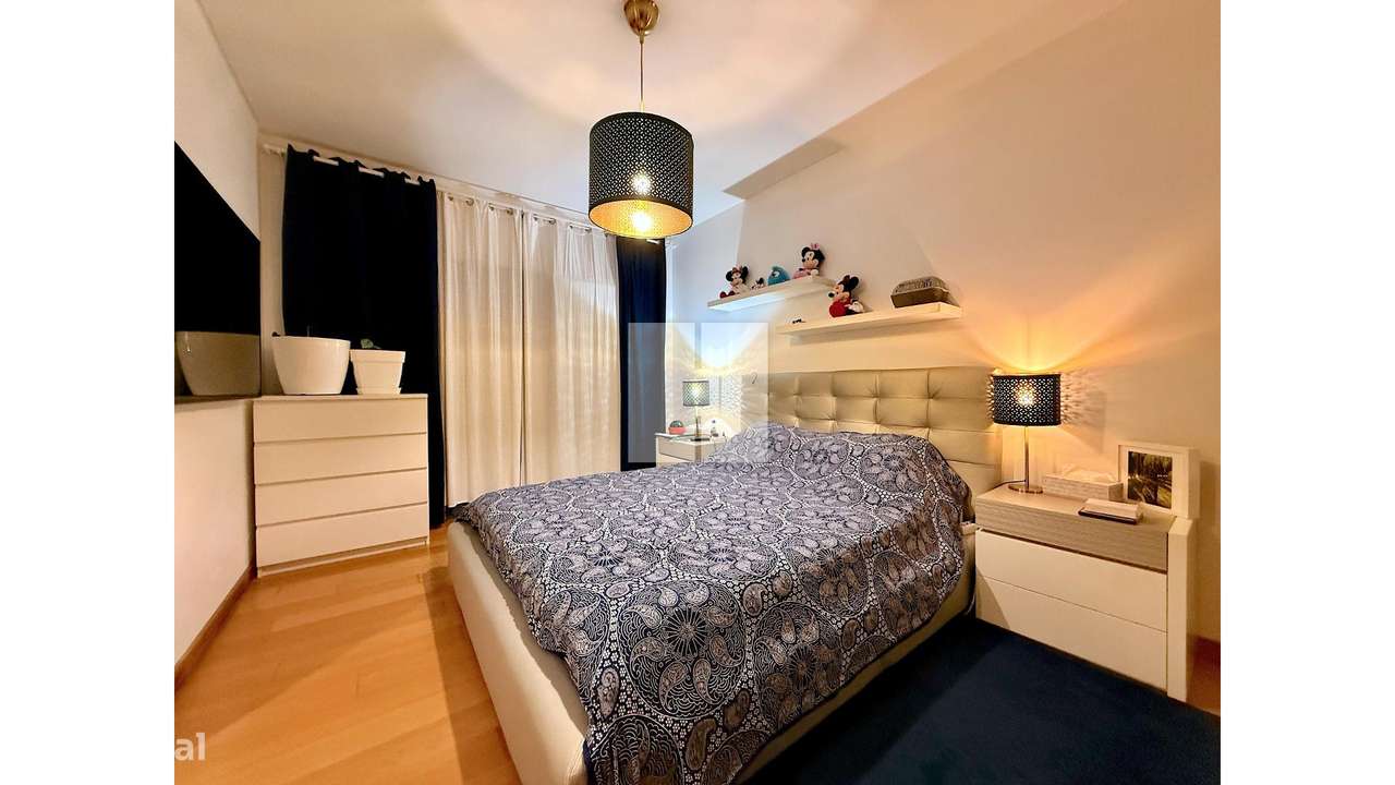 Apartamento T3 c/ Garagem-19