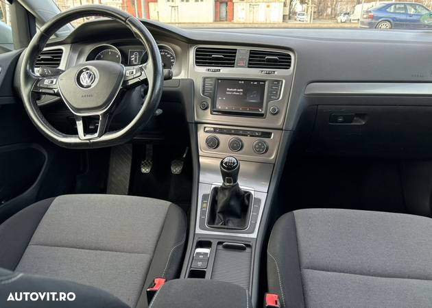 Volkswagen Golf 1.6 TDI BlueMotion Comfortline - 10