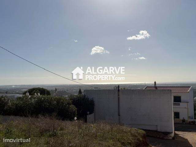 Terreno para construção junto a todas as comodidades, com vistas panor - Grande imagem: 5/8