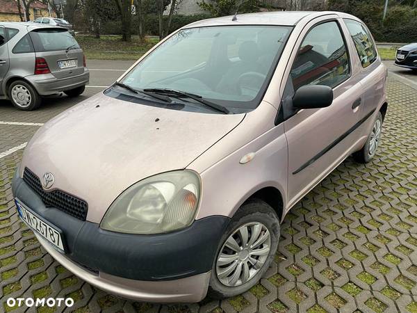 Toyota Yaris - 1