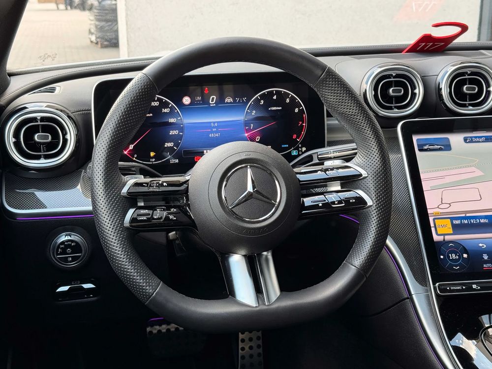 Mercedes-Benz Klasa-C 300 9G Tronic Amg Line 258 KM — zdjęcie 7