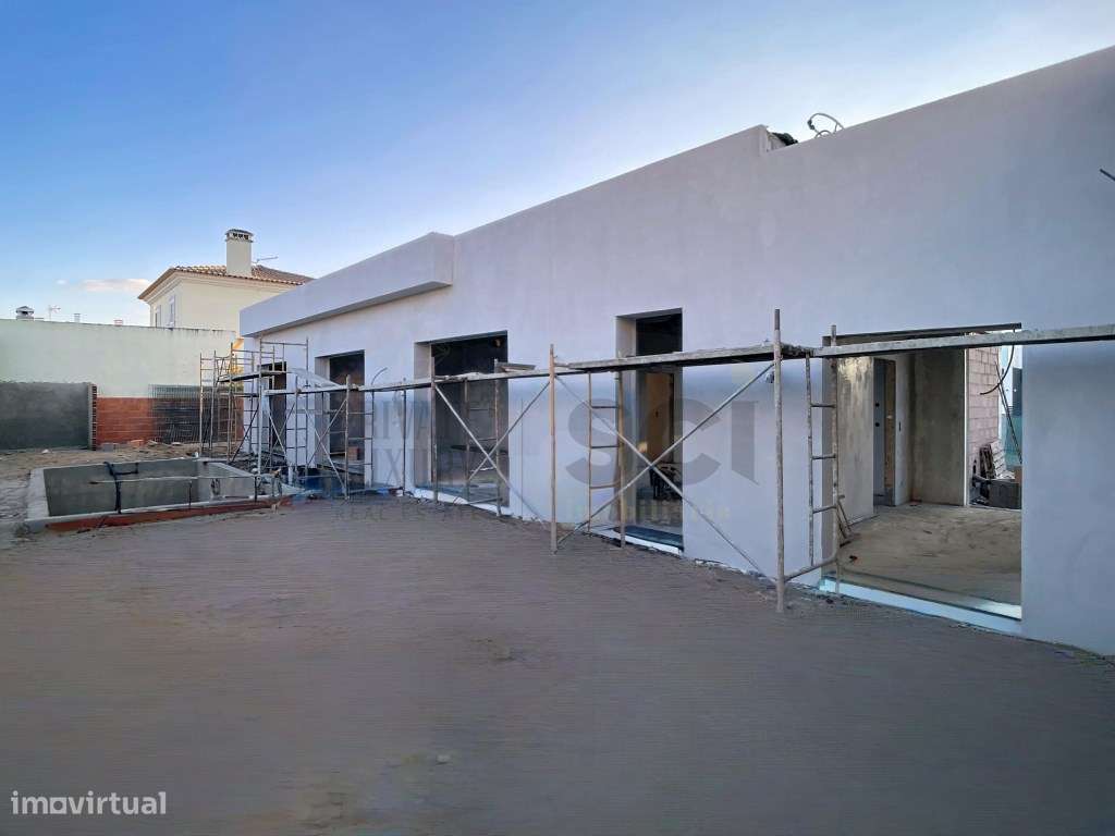 Moradia T4 Azeitão Térrea Isolada com Garagem Piscina-36