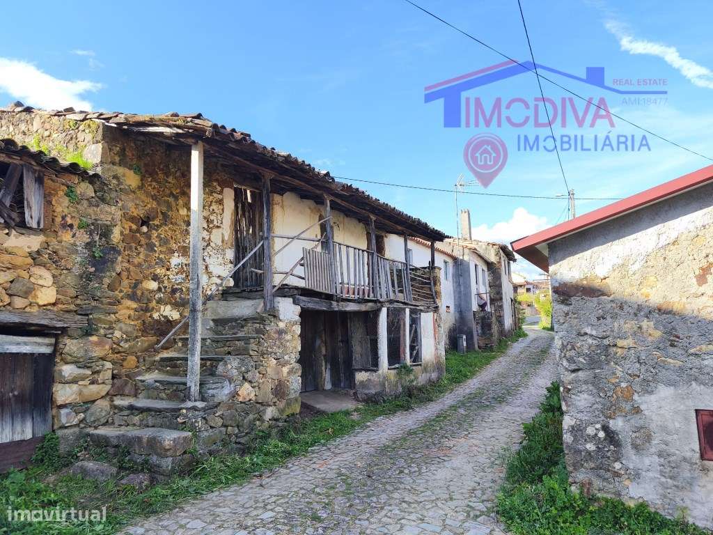 Casa de campo com terreno em Bairradas-16