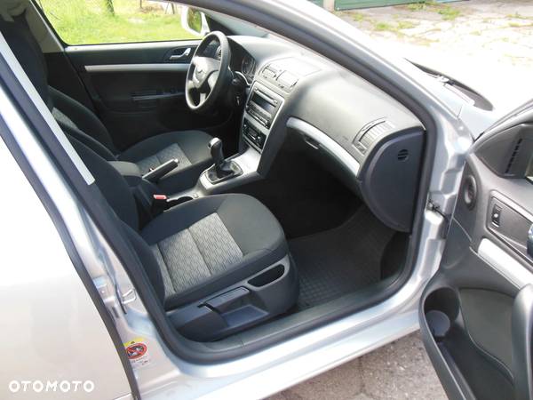 Skoda Octavia 2.0 TDI DPF Ambiente - 16