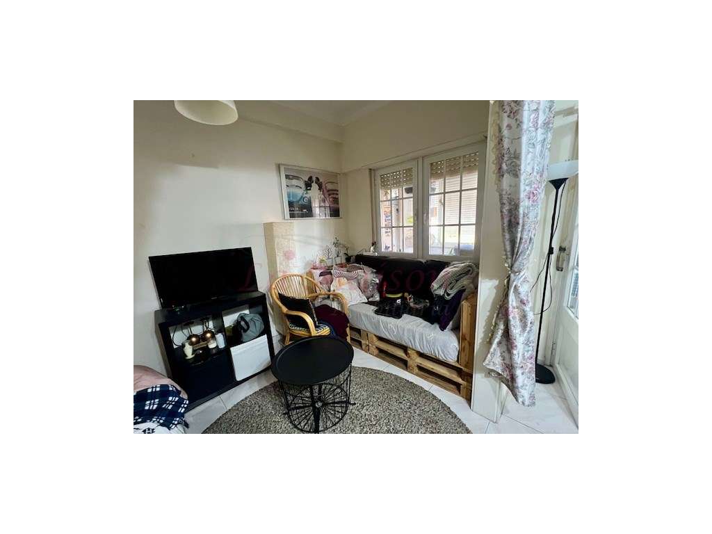 Apartamento T2 na Póvoa de Santo Adrião-11