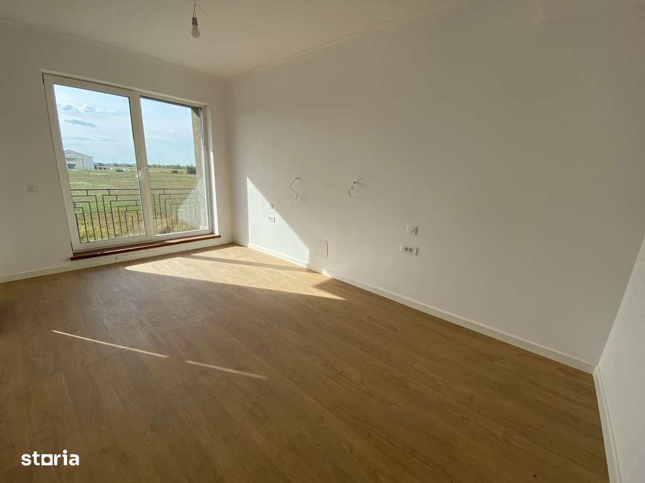 Vila individuala 4 camere, zona linistita in Tunari, Ilfov-8