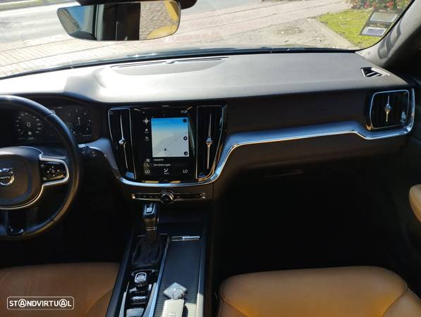 Volvo V60 2.0 D3 Kinetic Geartronic - 23