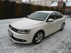 Volkswagen Jetta 1.6 TDI Trendline Perfectline - 12