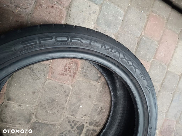 225/40R18 132 DUNLOP SPORT MAXX RT. 4mm - 4