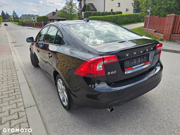 Volvo S60 D2 Kinetic - 10