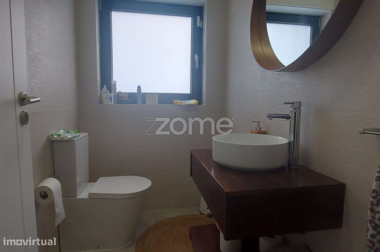 Moradia Térrea V3 com Piscina, Garagem e Terreno de 1.990 m² – Bust...-12