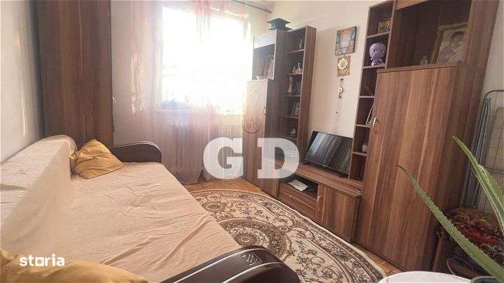 Apartament 3 Camere de Vanzare - Strand I-8